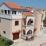 Apartment Mediterranean Sundance *
